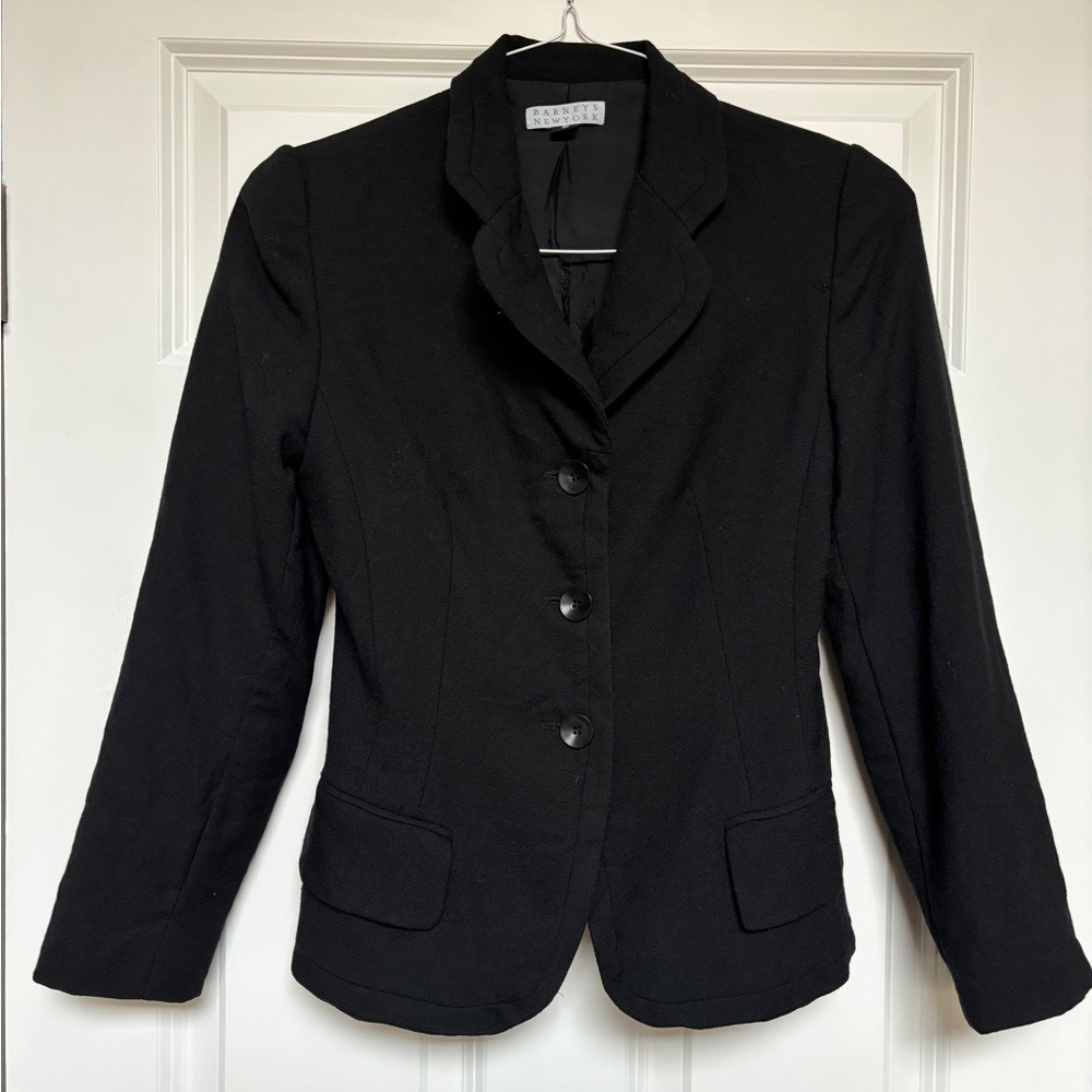 Barney’s New York woman’s blazer Sz 2